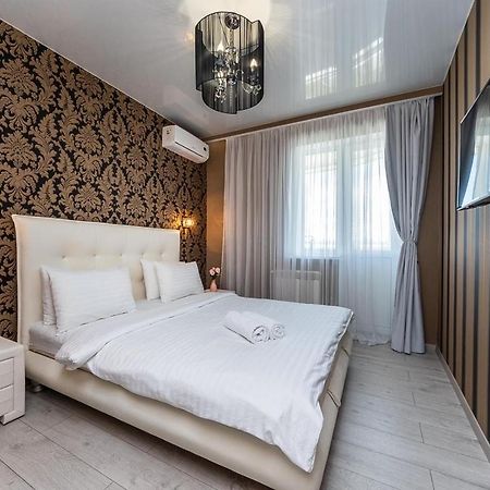 Fashionable Panoramic Apartments Dnieper. Obolon Kyiv Exterior foto