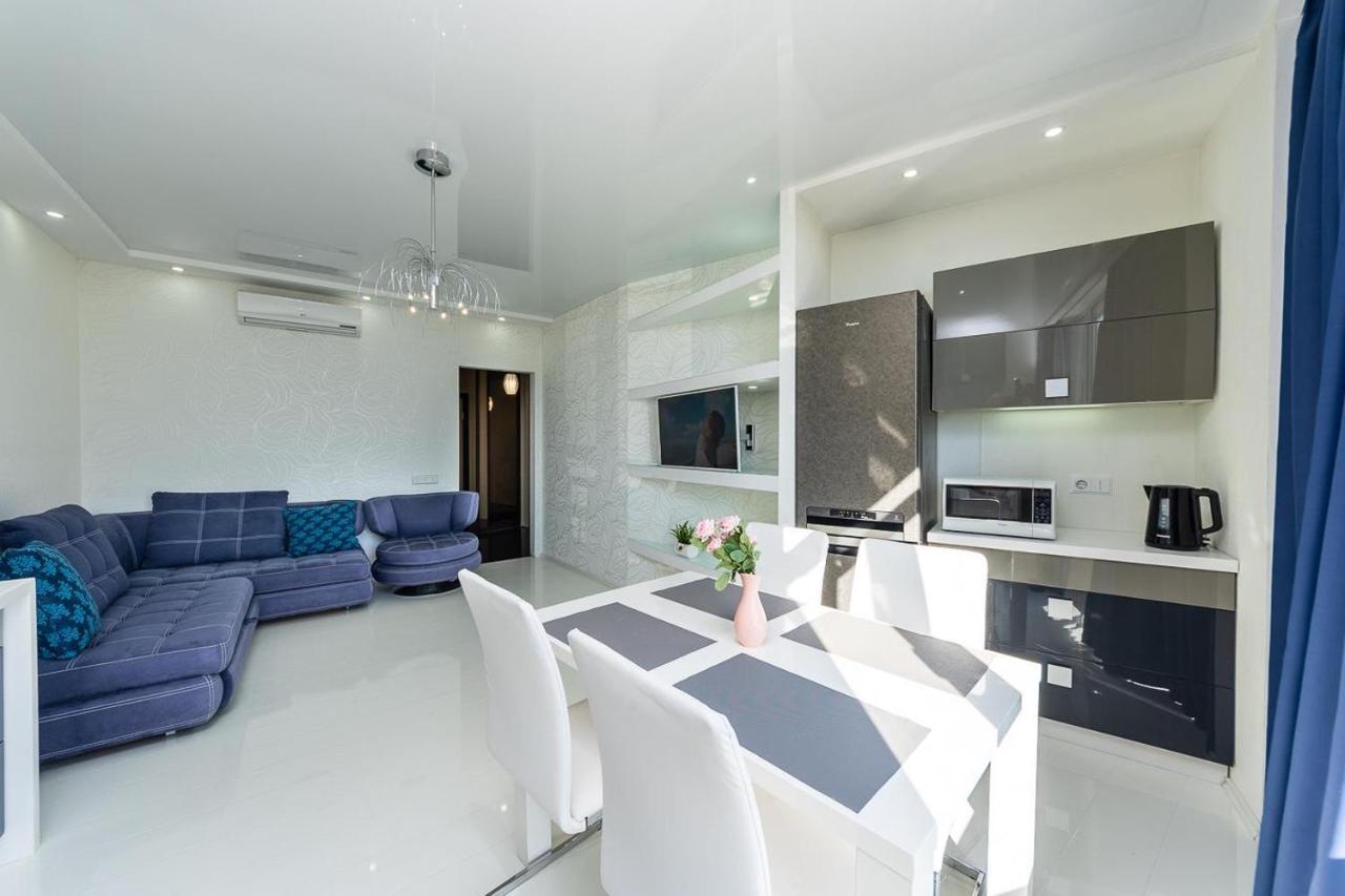 Fashionable Panoramic Apartments Dnieper. Obolon Kyiv Exterior foto
