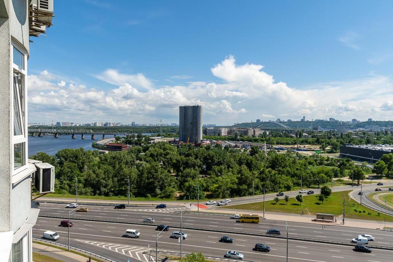 Fashionable Panoramic Apartments Dnieper. Obolon Kyiv Exterior foto