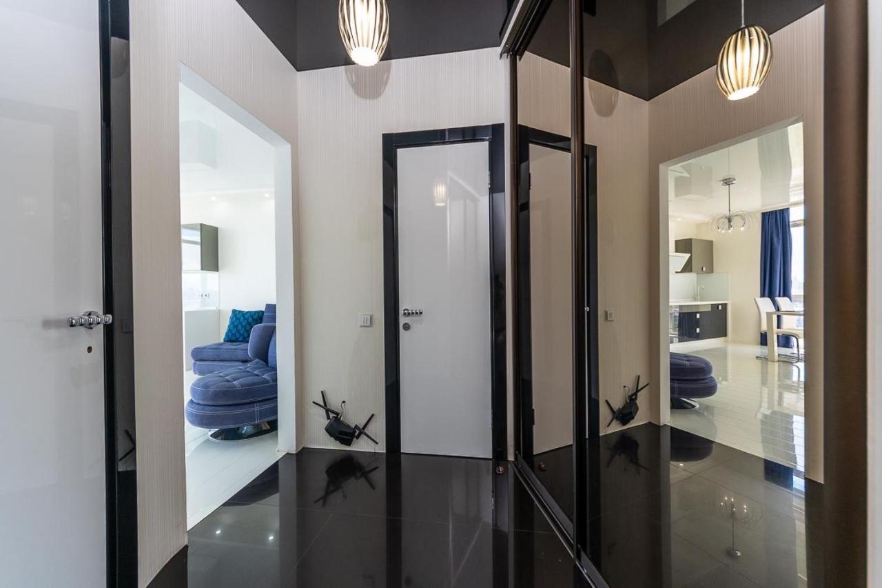 Fashionable Panoramic Apartments Dnieper. Obolon Kyiv Exterior foto